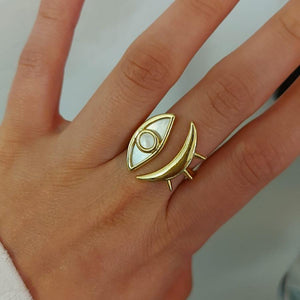 Pearly Eye Ring